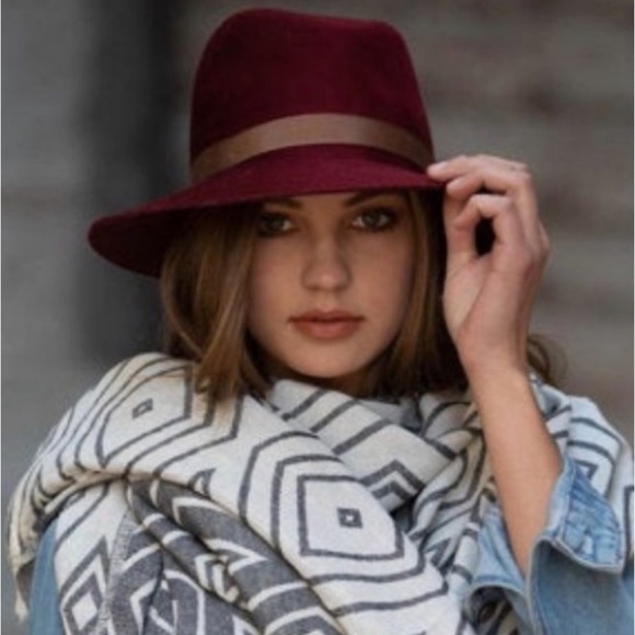 Pokoloco Other - Boho Aztec Travel Blanket Free Hand Woven Organic Cotton 2 Side Black White NEW!